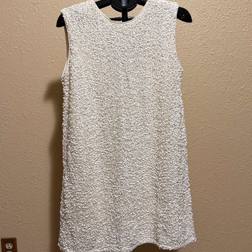 Elegant cream sequin sheath mini Dress with Black Bow in the back size medium - Picture 6 of 14